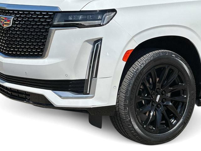 Used 2021 Cadillac Escalade Premium Luxury w/ LPO, Illumination Package AWD/4WD image 7