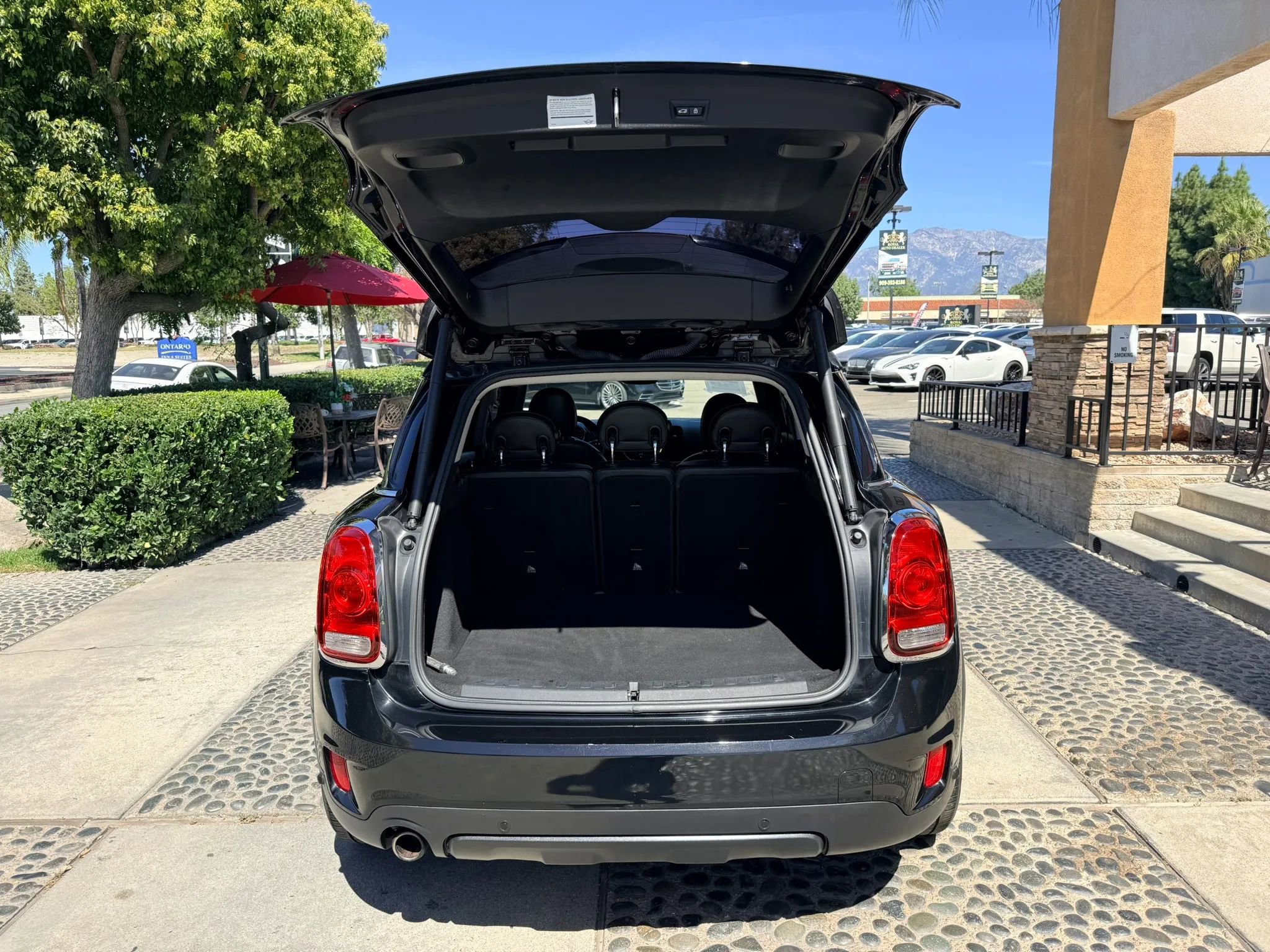 Used 2020 MINI Cooper Countryman FWD image 12