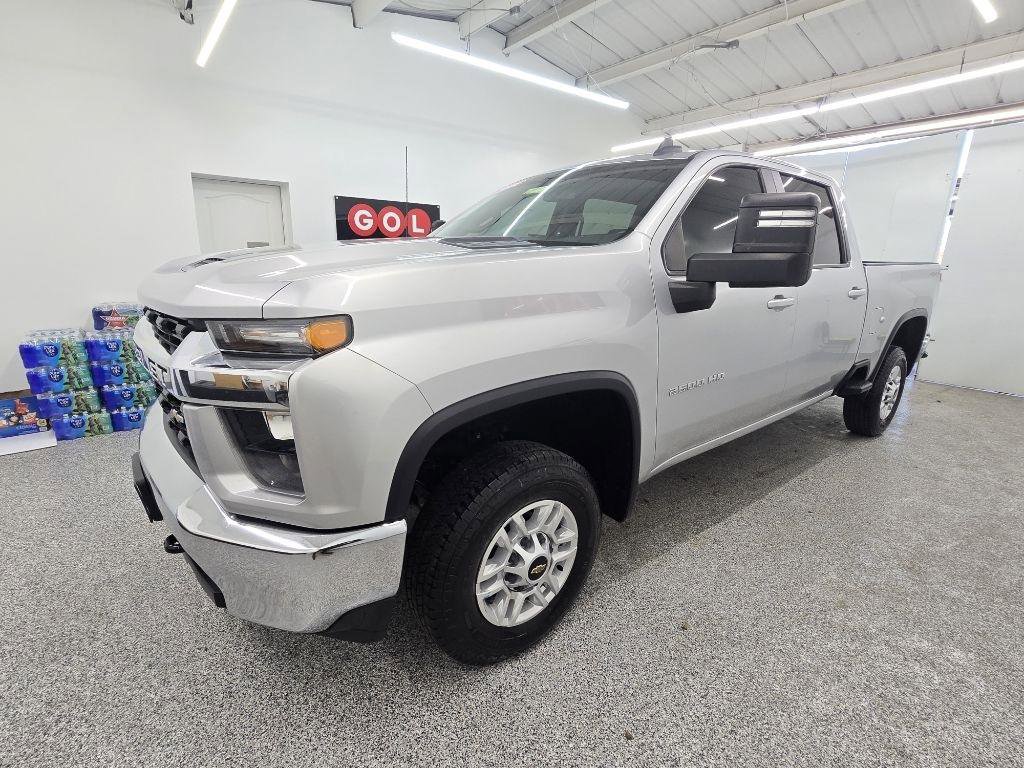 Used 2023 Chevrolet Silverado 2500 LT w/ Convenience Package AWD/4WD image 4
