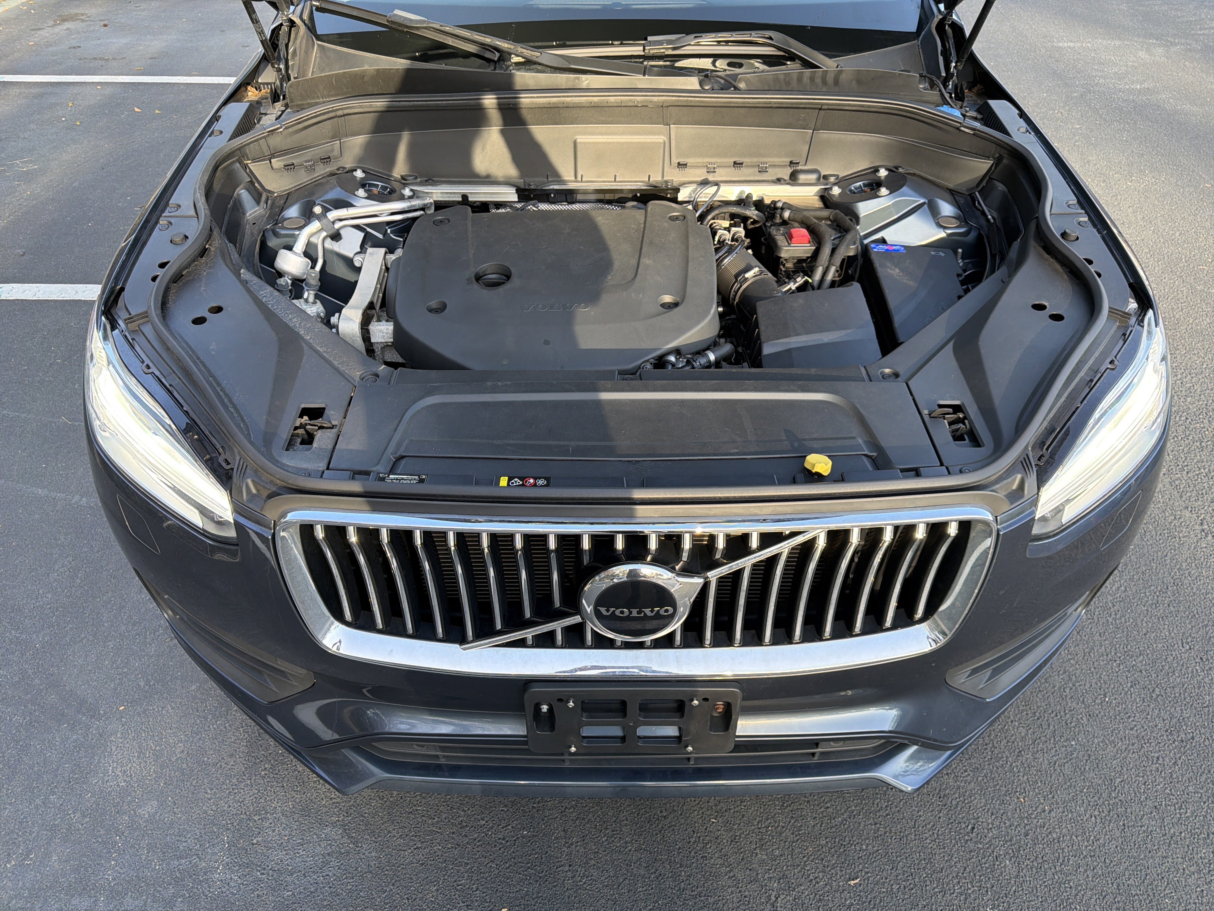 Certified 2023 Volvo XC90 B6 Core w/ Climate Package image 36