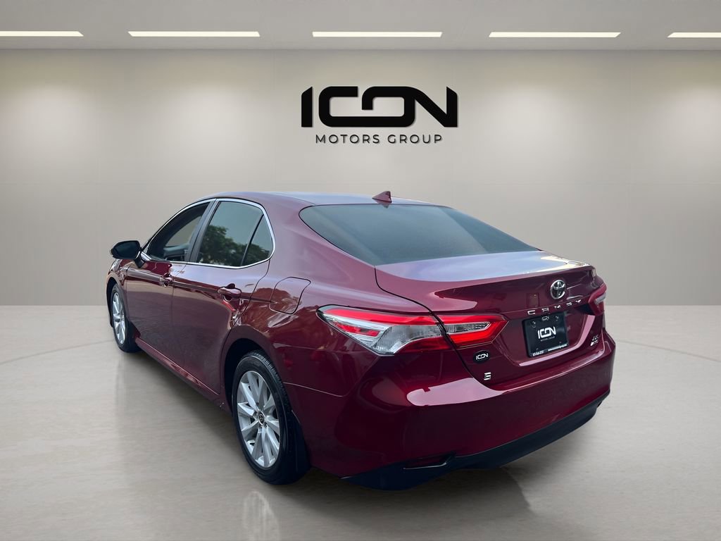 Used 2020 Toyota Camry LE image 6