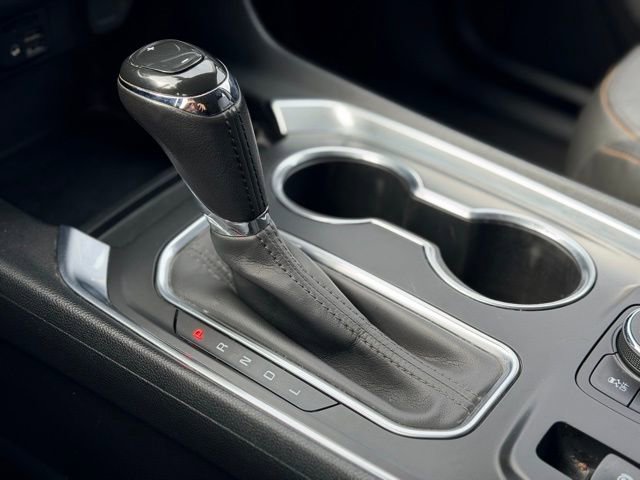 Used 2020 Chevrolet Traverse RS image 17