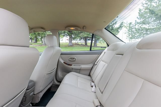 Used 1999 Oldsmobile Intrigue GLS FWD image 13