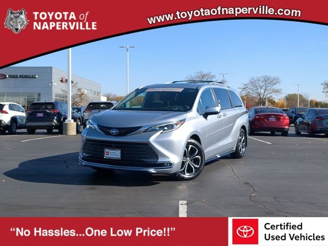 Used 2025 Toyota Sienna Platinum