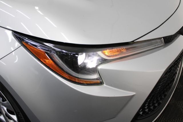 Used 2020 Toyota Corolla LE FWD image 26