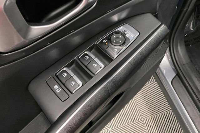 Used 2025 Kia Sorento LX image 37