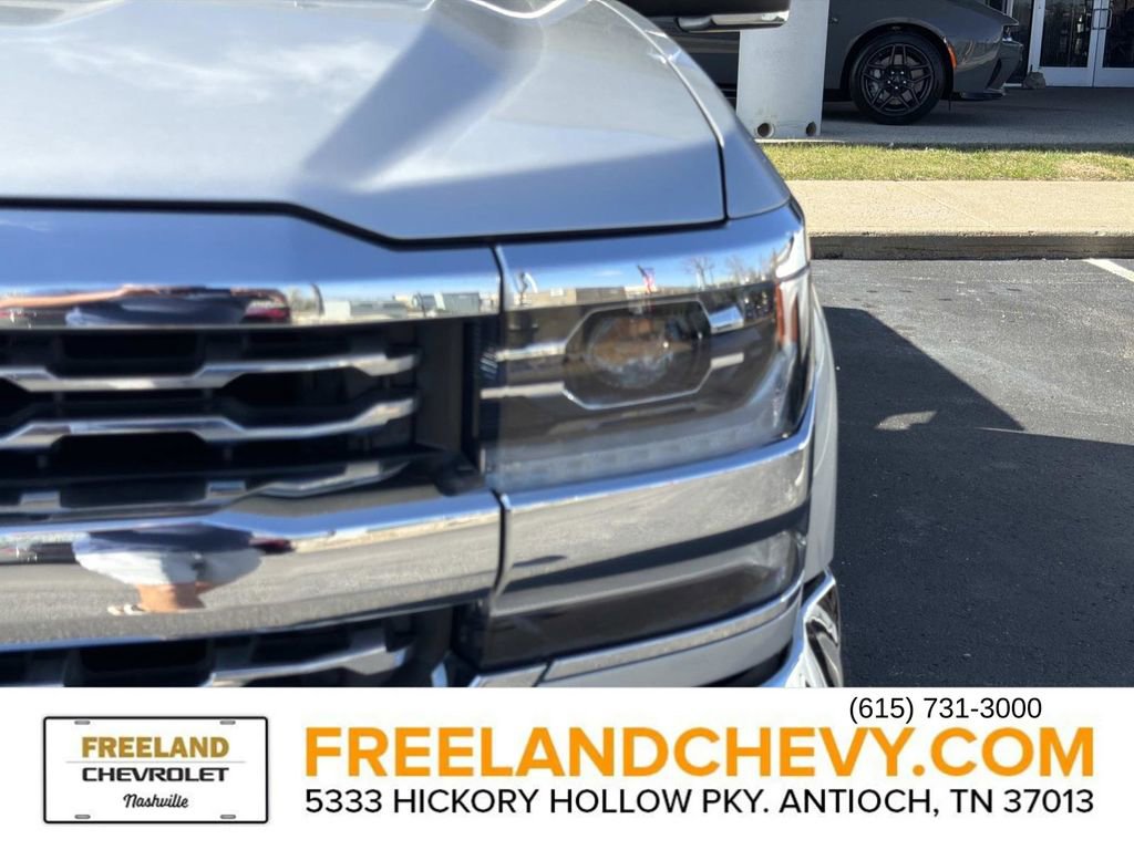 Used 2017 Chevrolet Silverado 1500 LTZ w/ LTZ Plus Package AWD/4WD image 10