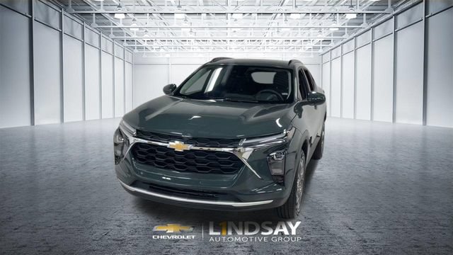 Certified 2025 Chevrolet Trax LT FWD image 5