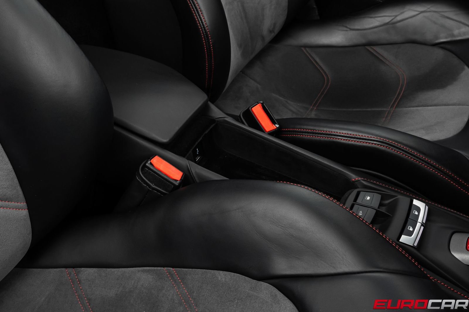 Used 2019 Ferrari 488 Spider RWD image 38