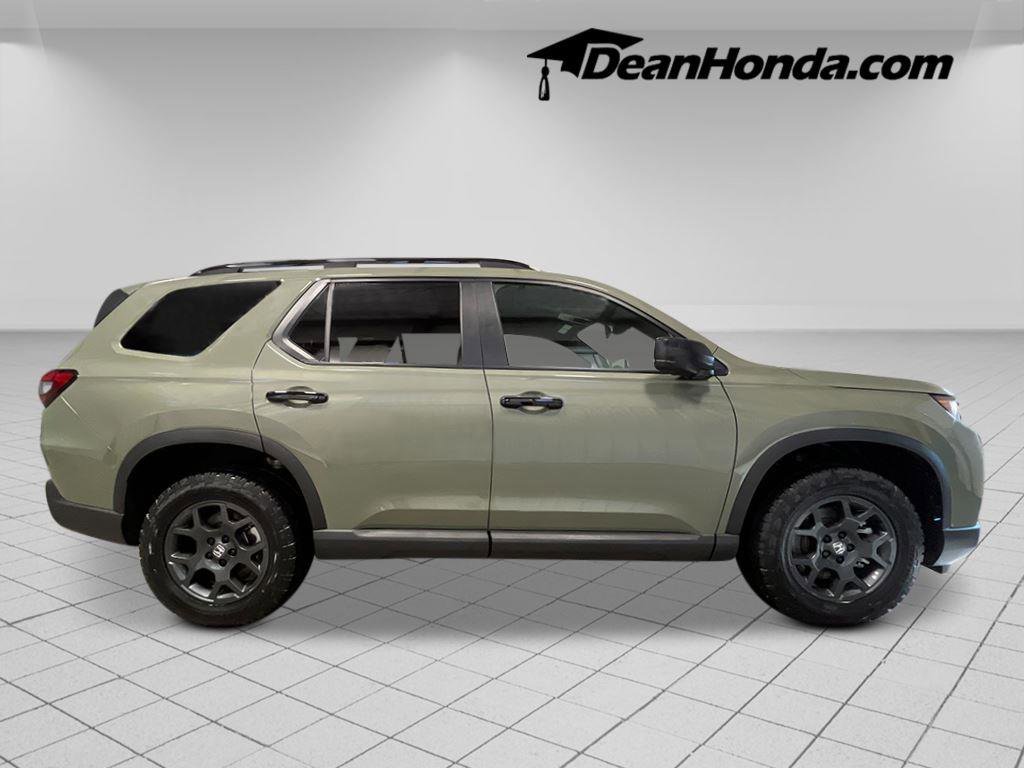 New 2026 Honda Pilot TrailSport image 8