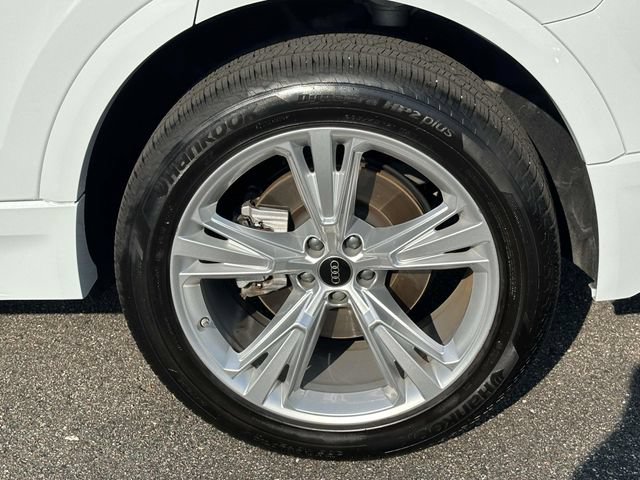Used 2023 Audi Q8 Premium AWD/4WD image 10
