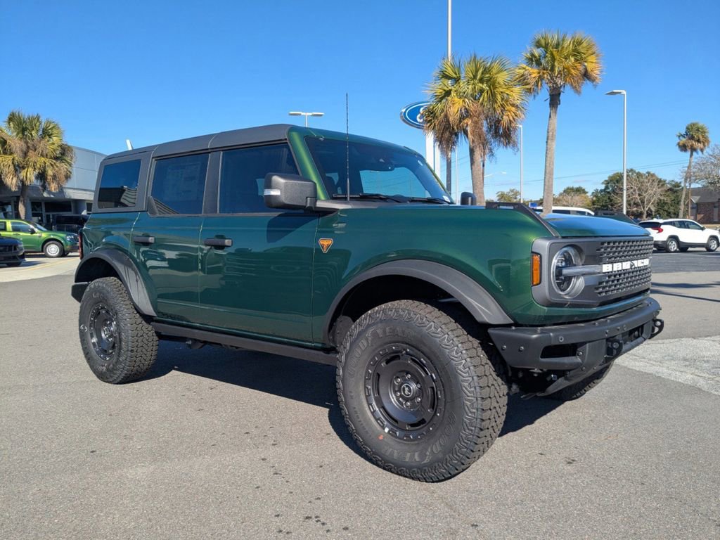 New 2025 Ford Bronco Badlands image 2