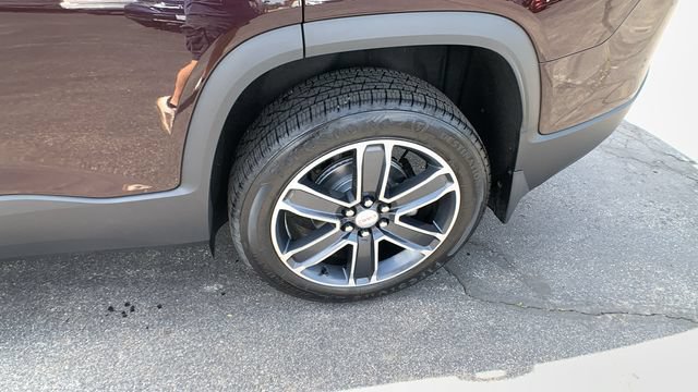 Used 2021 GMC Acadia SLT AWD/4WD image 30