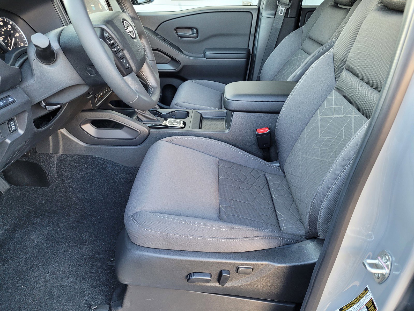 New 2026 Nissan Frontier SV w/ SV Convenience Package image 9