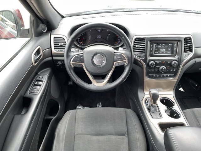 Used 2017 Jeep Grand Cherokee Laredo w/ Quick Order Package 23E image 24