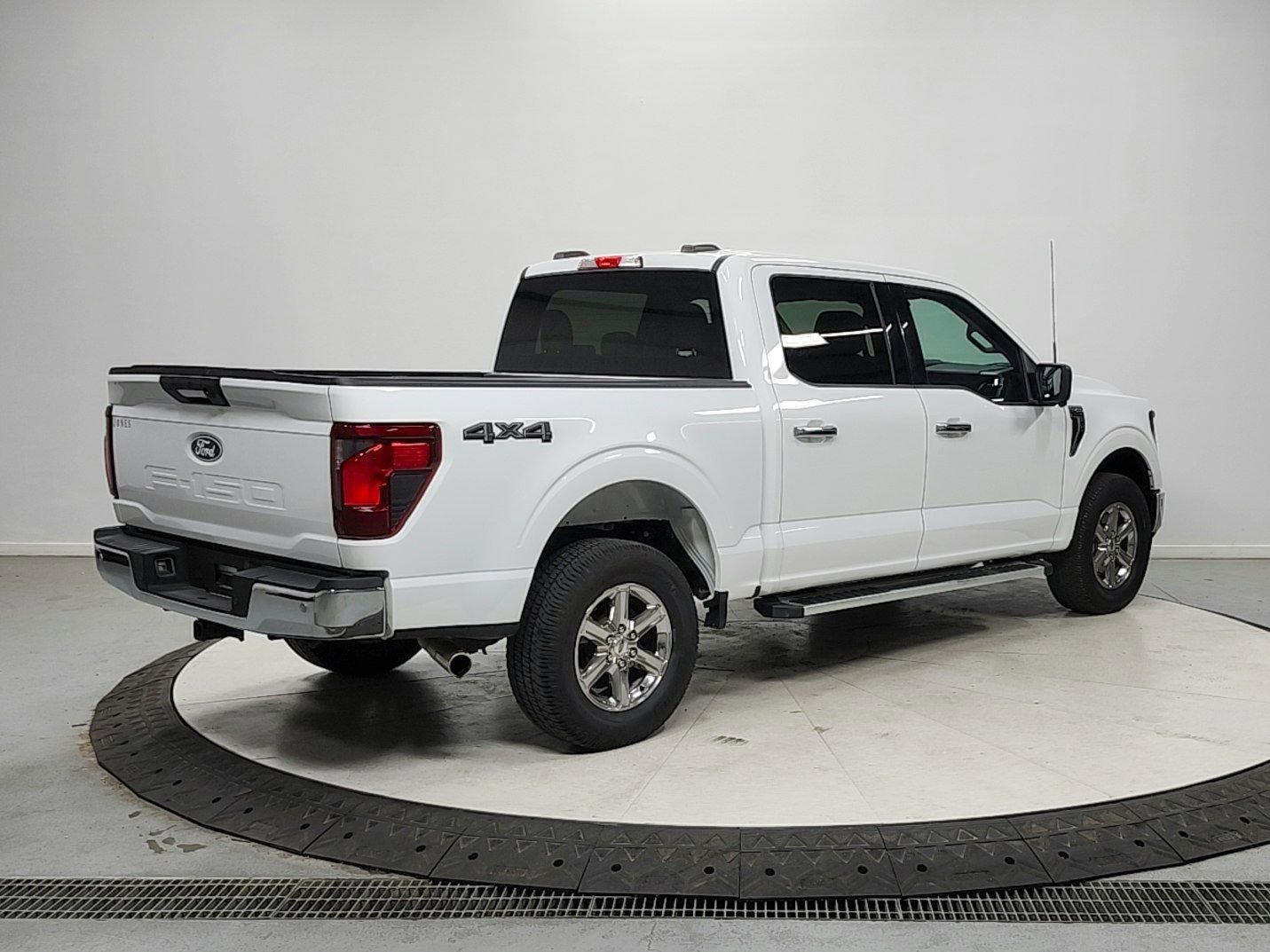 Used 2024 Ford F150 XLT w/ Mobile Office Package AWD/4WD image 7