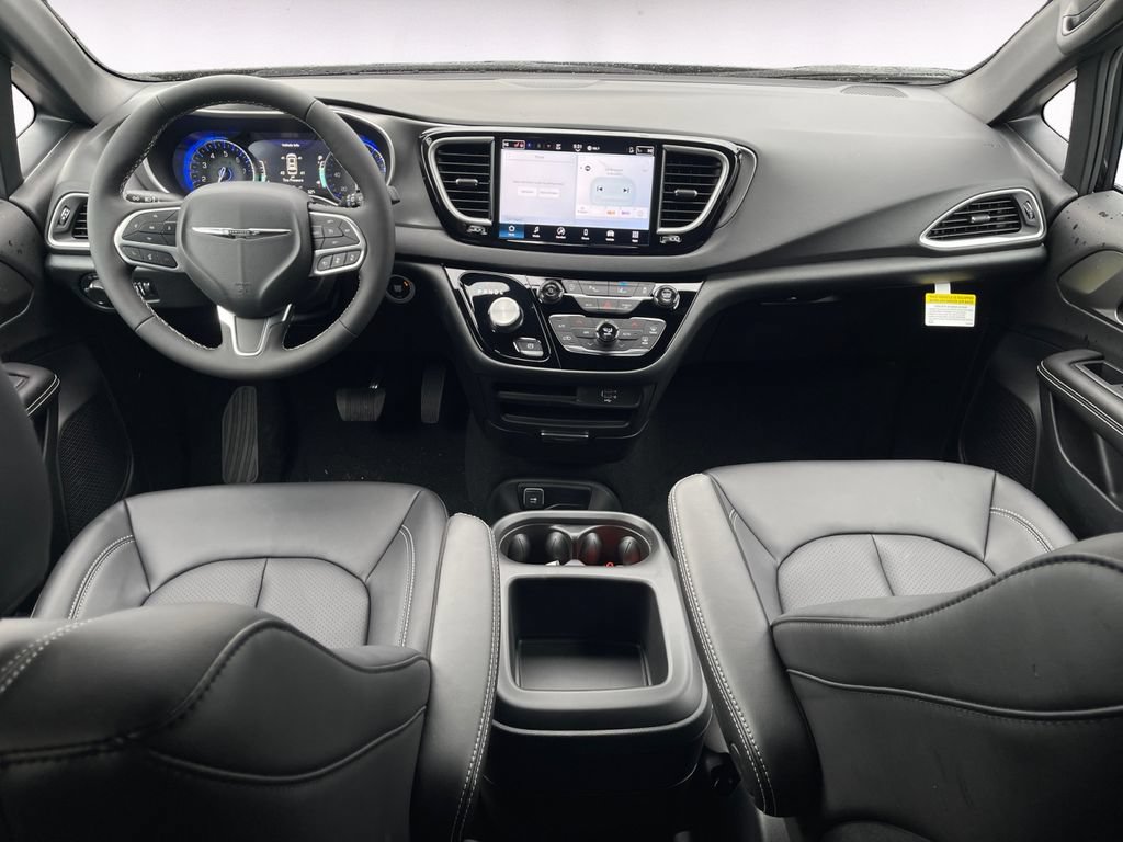New 2026 Chrysler Voyager LX FWD image 11