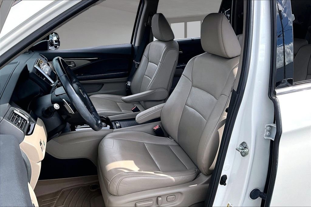 Used 2018 Honda Pilot Touring image 25