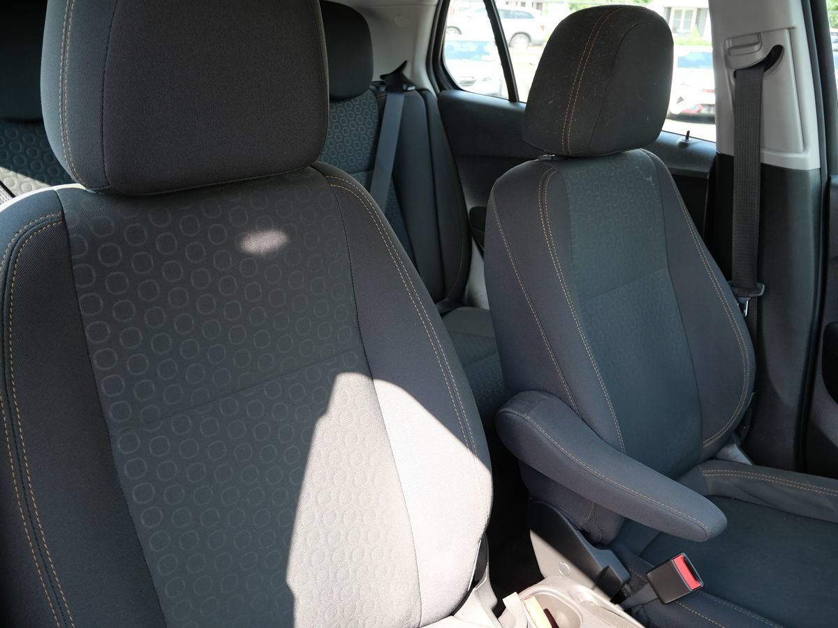 Used 2017 Chevrolet Trax LS AWD/4WD image 19
