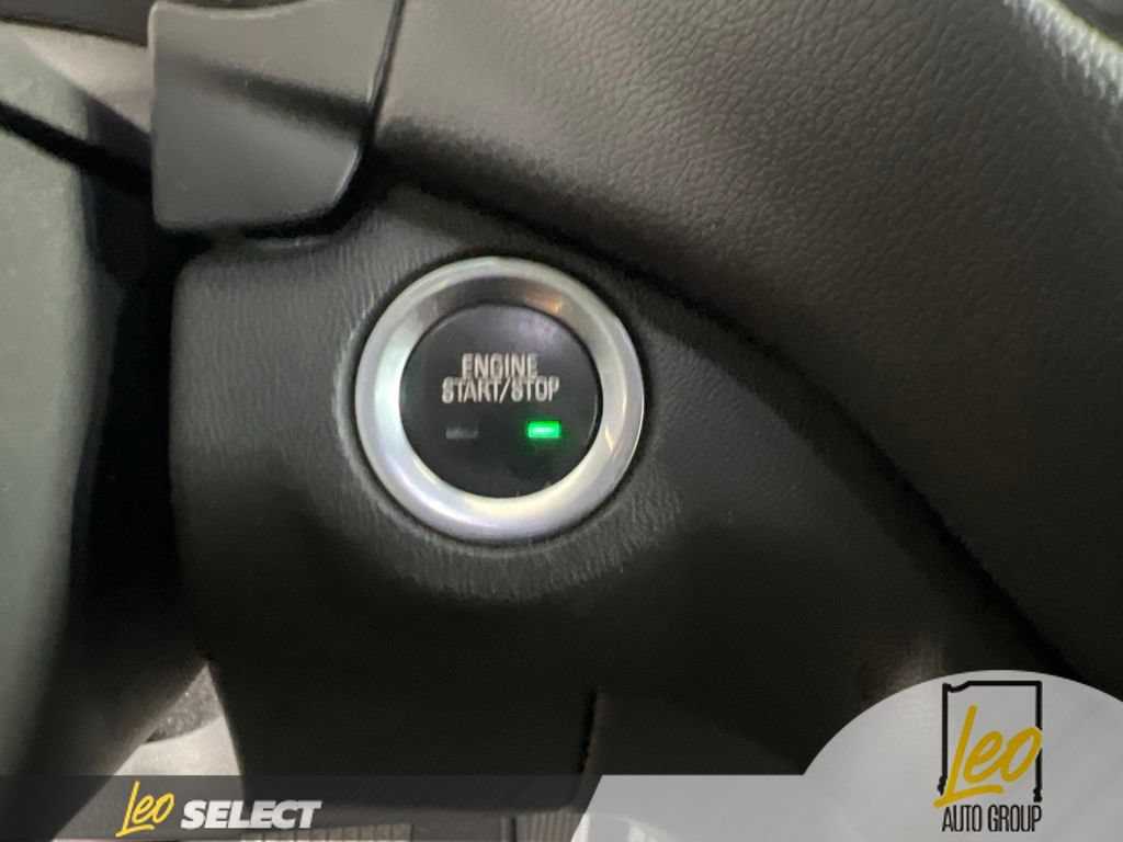 Used 2020 Chevrolet Equinox LT FWD image 24