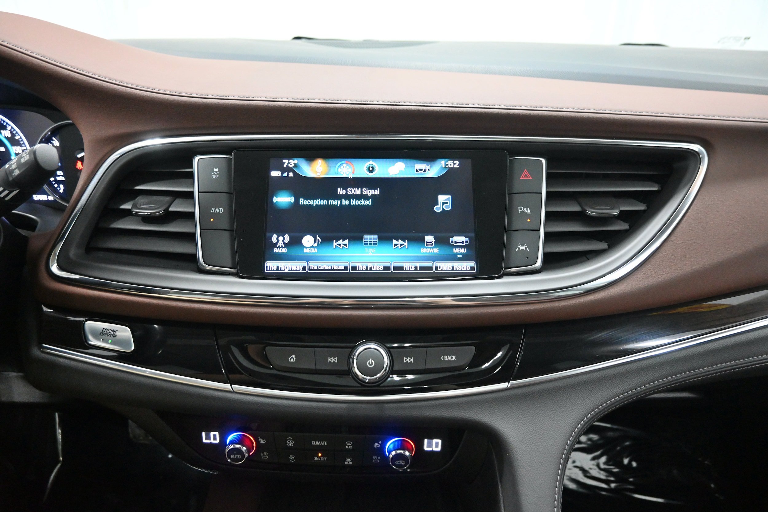 Used 2018 Buick Enclave Avenir AWD/4WD image 11