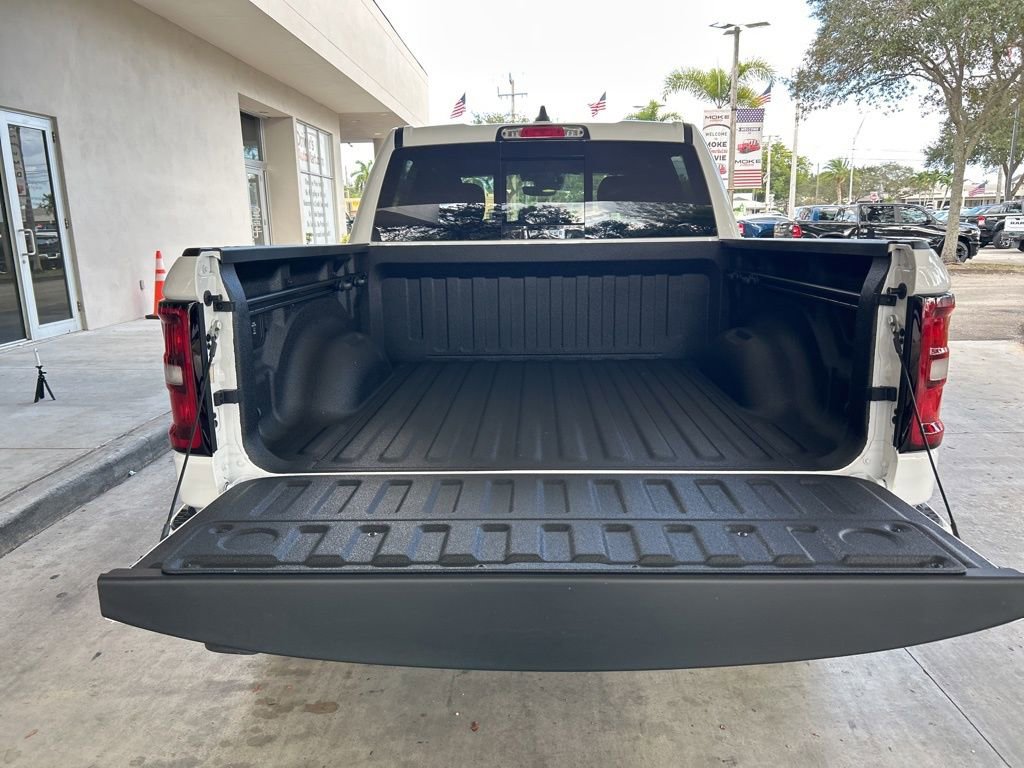 New 2026 RAM 1500 Big Horn w/ Night Edition image 33