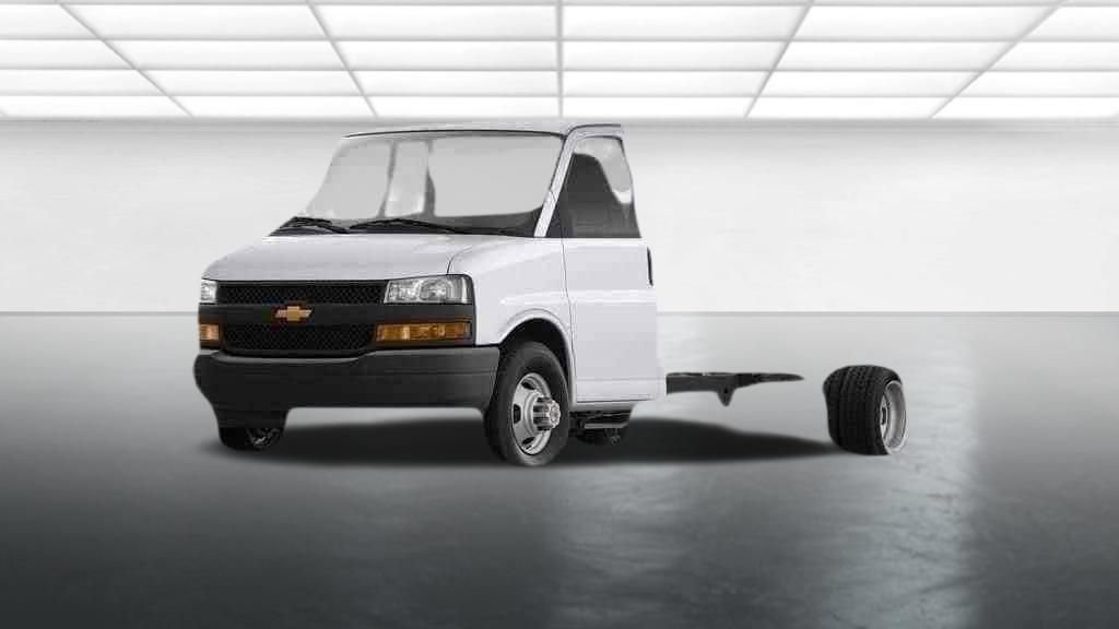 New 2026 Chevrolet Express 3500 w/ Power Convenience Package RWD image 2