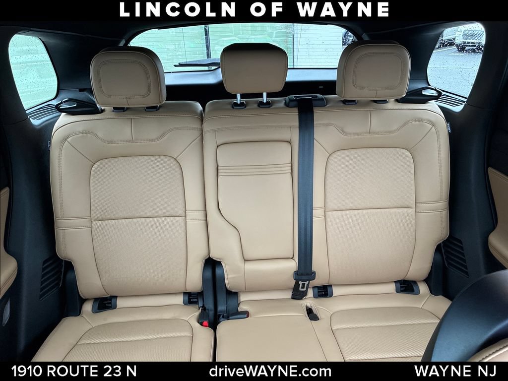 Certified 2023 Lincoln Corsair Reserve FWD image 15