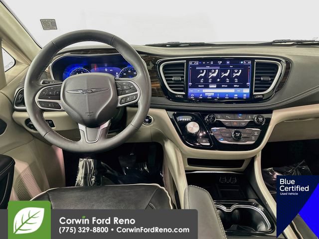 Used 2023 Chrysler Pacifica Limited FWD image 27