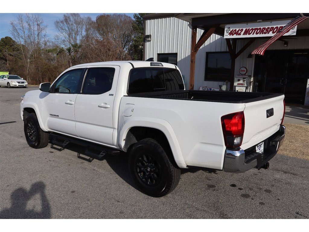 Used 2019 Toyota Tacoma SR5 image 3