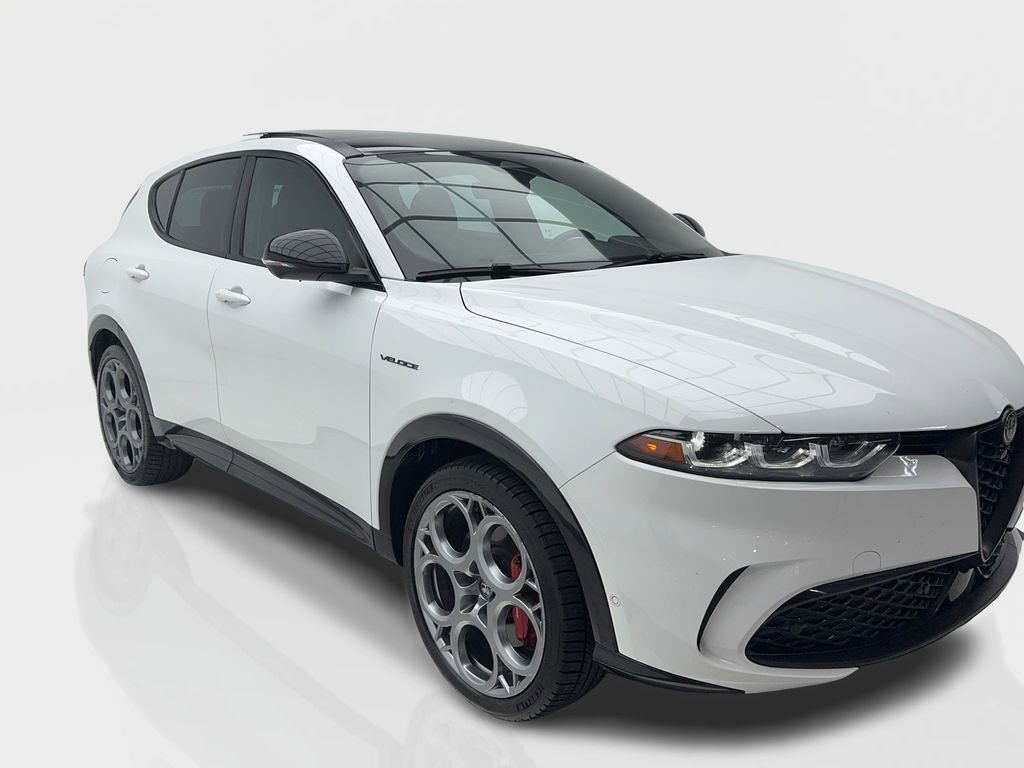 New 2024 Alfa Romeo Tonale Veloce image 2