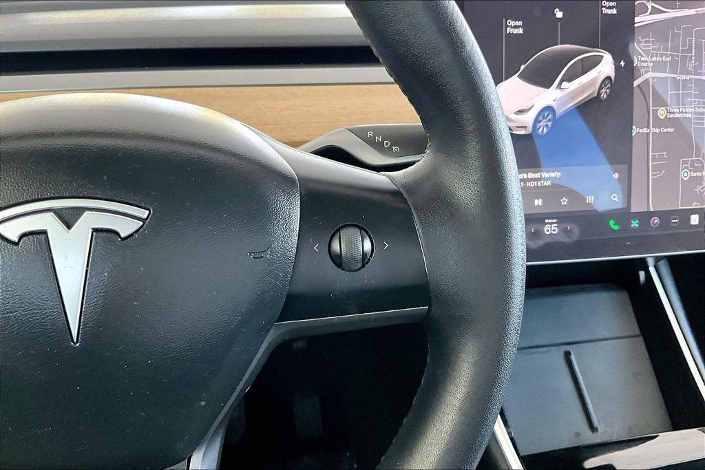 Used 2021 Tesla Model Y Long Range image 12