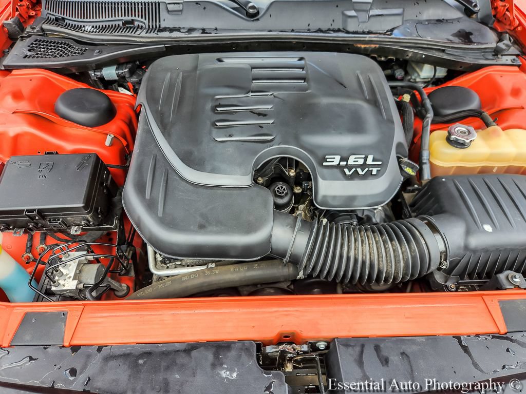 Used 2016 Dodge Challenger SXT w/ Sound Group RWD image 20