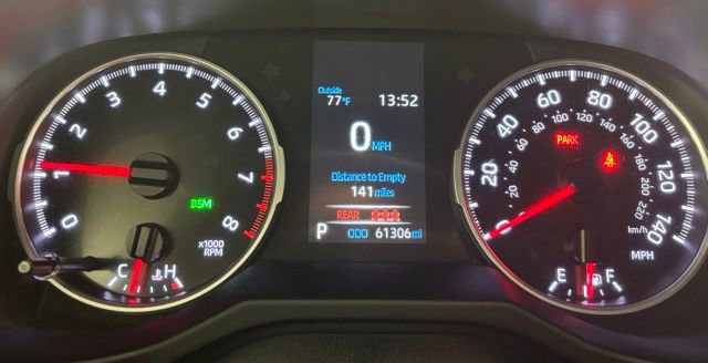 Used 2021 Toyota RAV4 XLE image 21