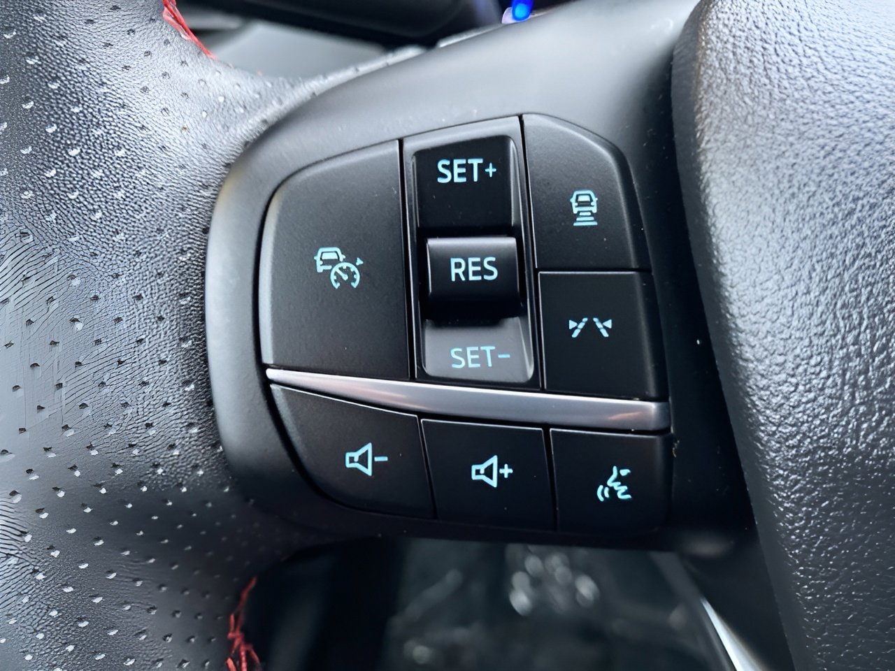 Used 2023 Ford Escape ST-Line w/ Tech Pack #1 image 42