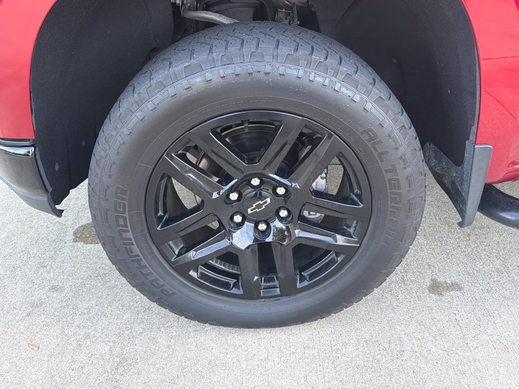 Used 2021 Chevrolet Silverado 1500 Custom Trail Boss w/ Safety Confidence Package AWD/4WD image 11