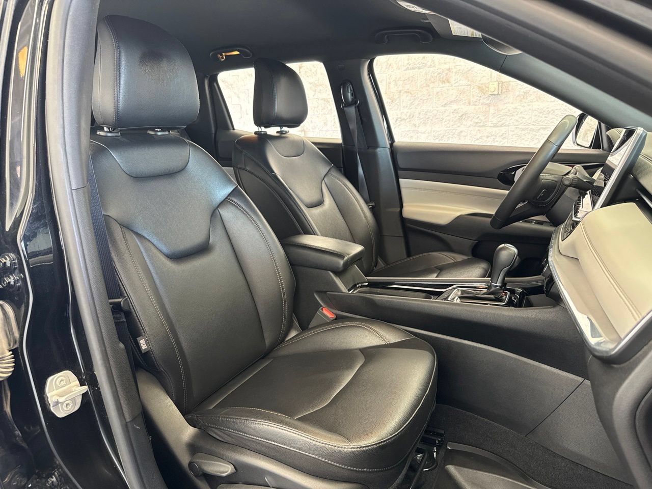 Used 2024 Jeep Compass Limited AWD/4WD image 47