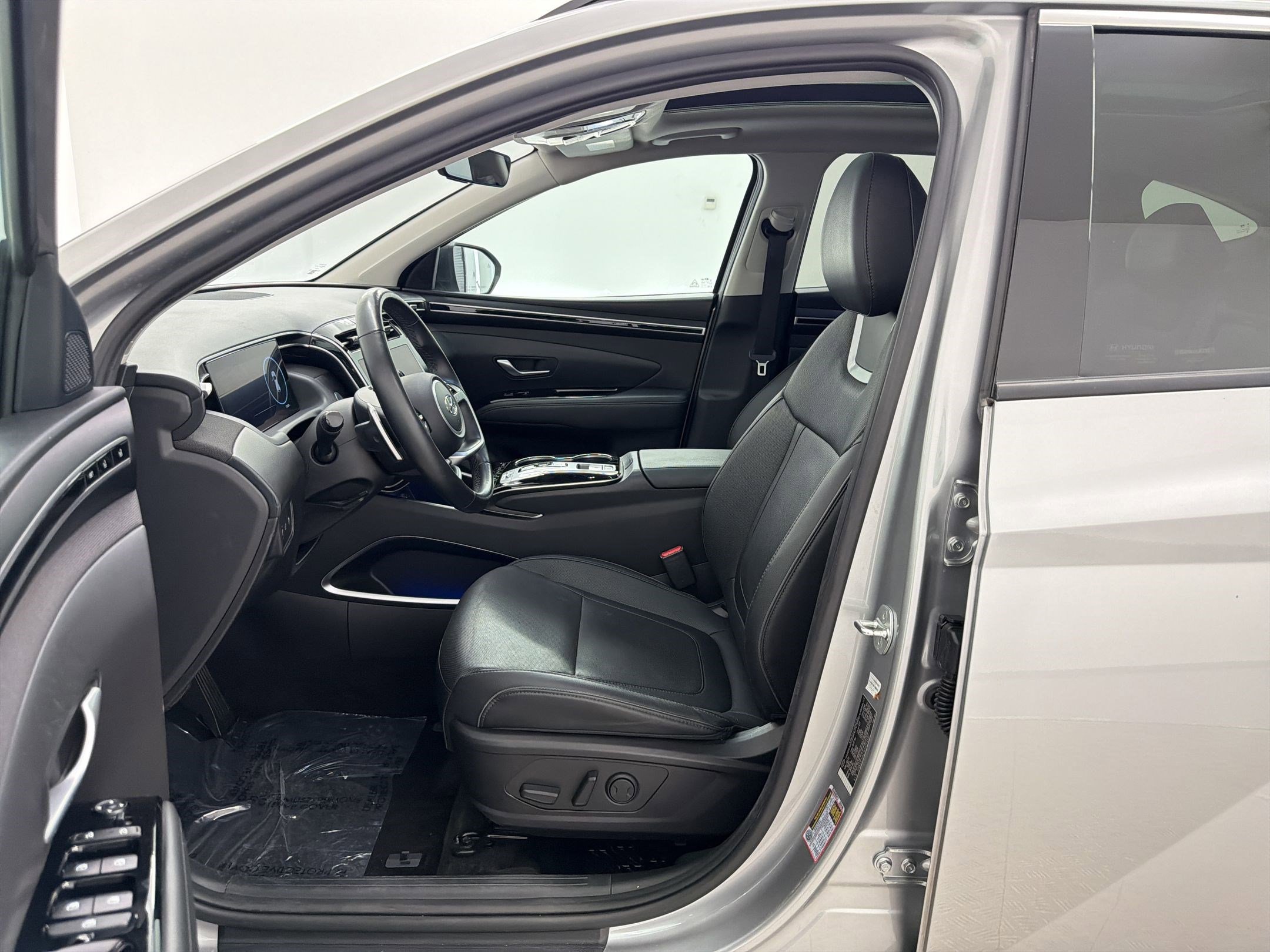 Used 2023 Hyundai Tucson Limited FWD image 5