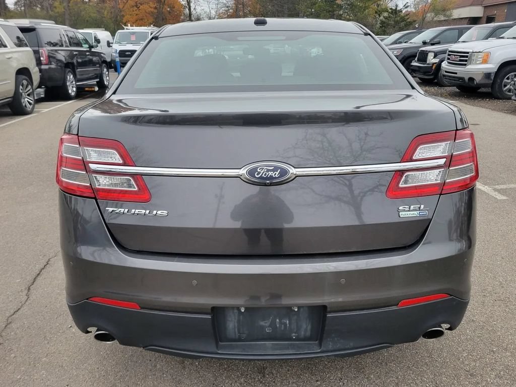 Used 2017 Ford Taurus SEL AWD/4WD image 11