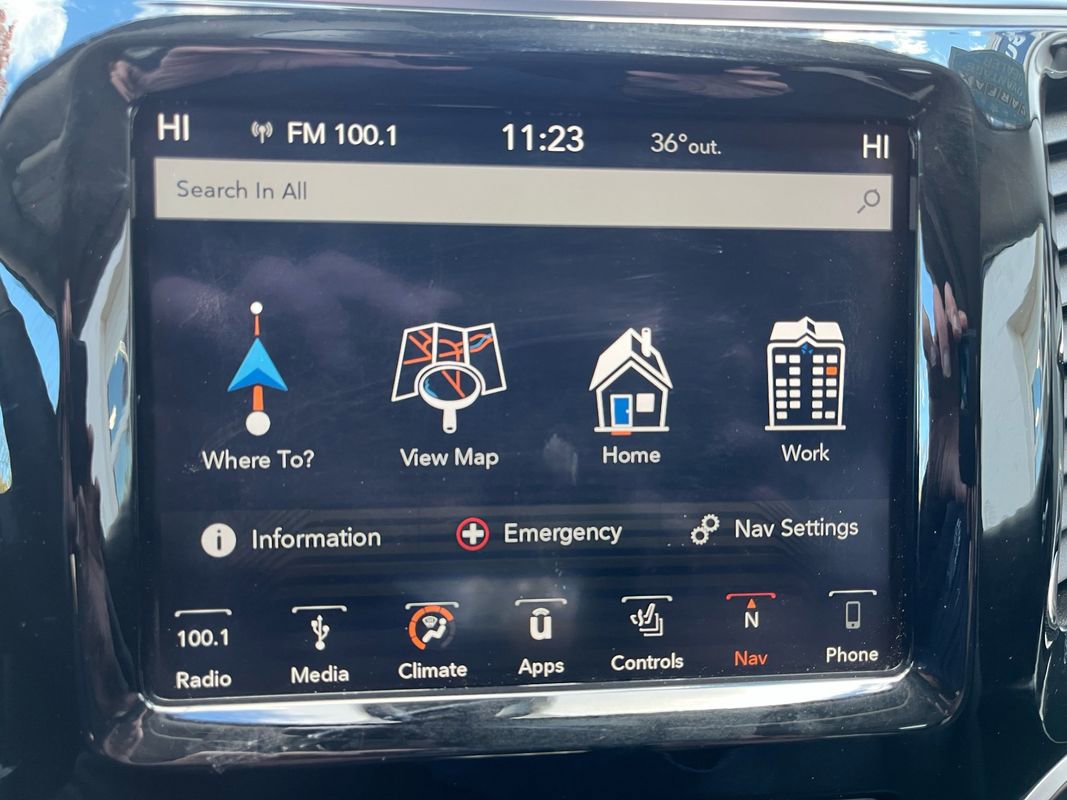 Used 2019 Jeep Cherokee Limited image 13