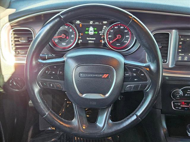 Used 2018 Dodge Charger SXT RWD image 14