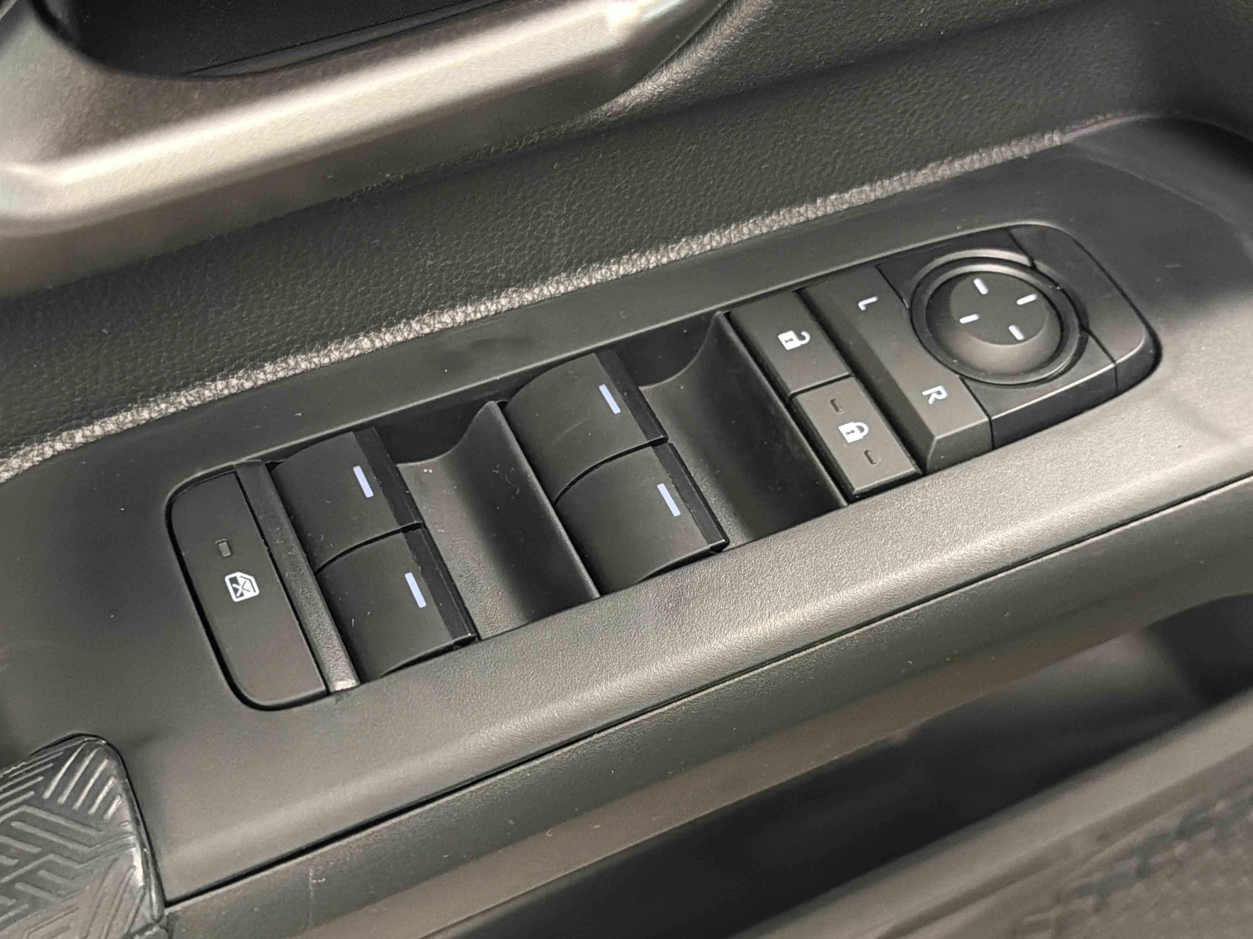 New 2026 Toyota Tacoma TRD Off-Road AWD/4WD image 24