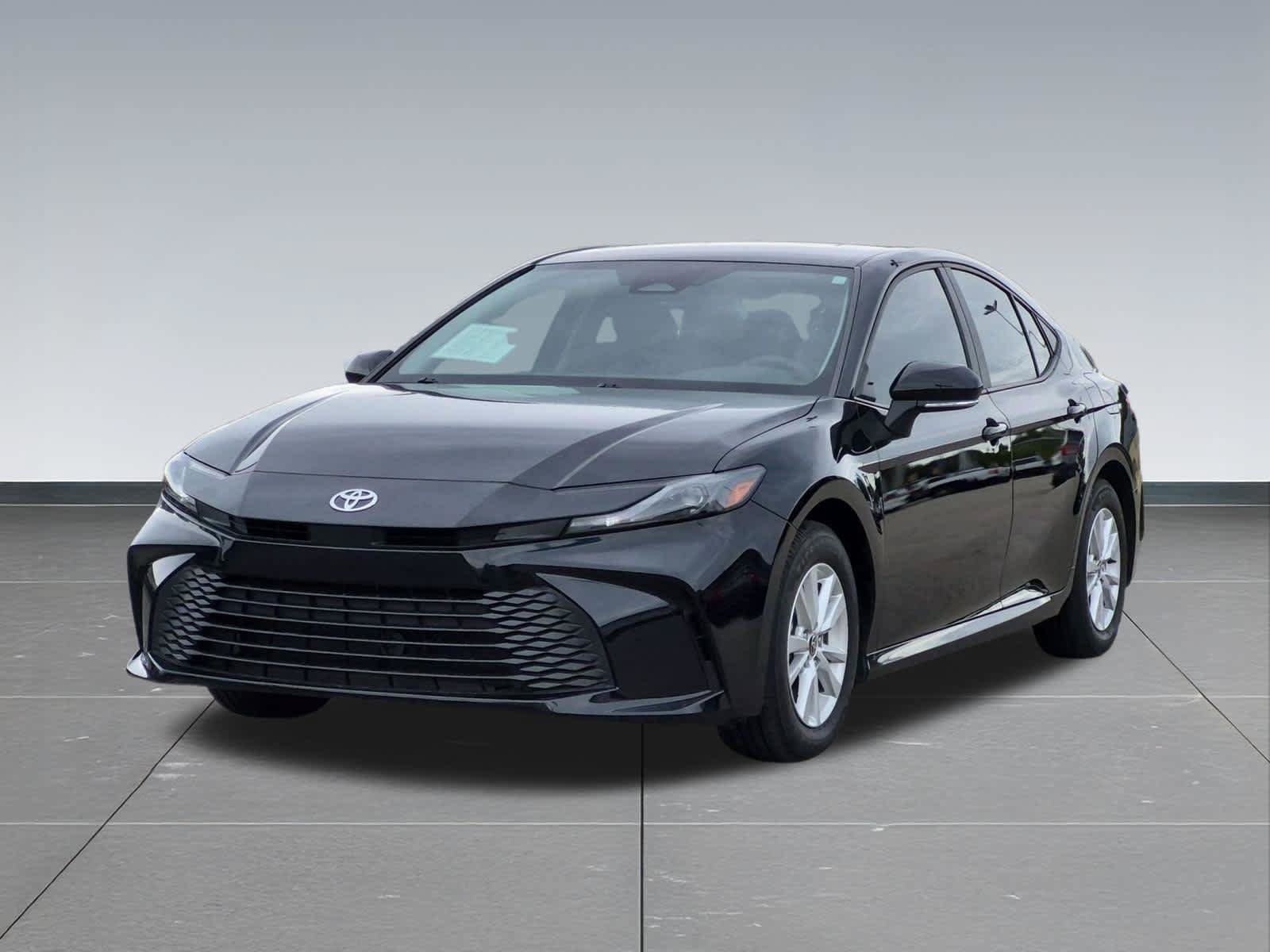 Used 2025 Toyota Camry LE w/ Convenience Package FWD image 10