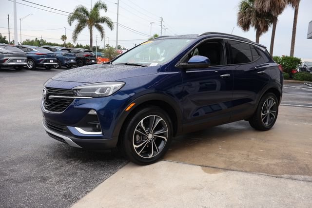 Used 2022 Buick Encore GX Essence FWD image 4