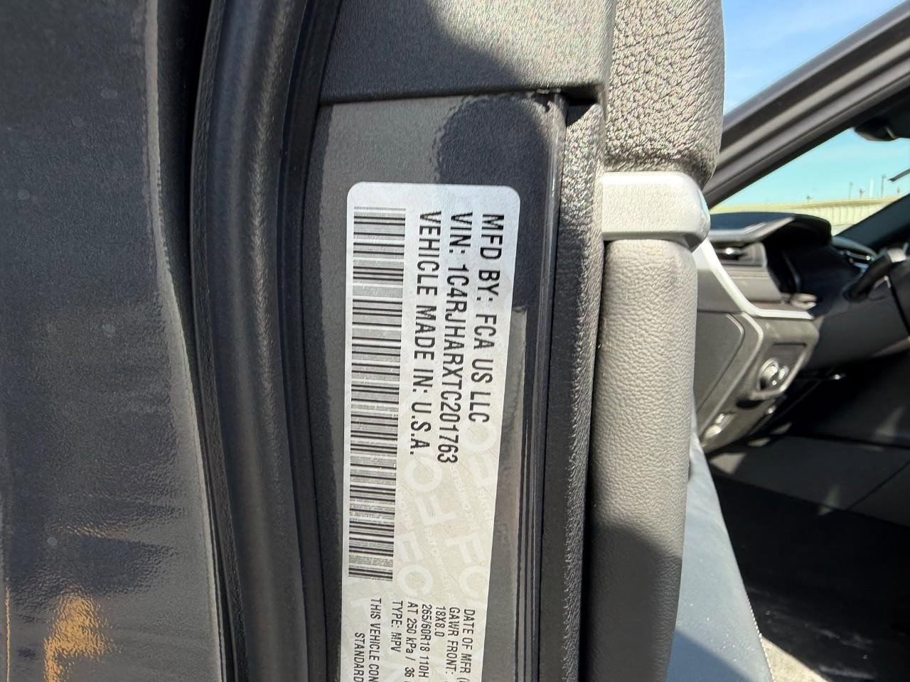 New 2026 Jeep Grand Cherokee Altitude image 24