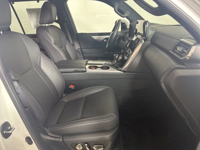 Used 2024 Lexus LX 600 F Sport AWD/4WD image 19