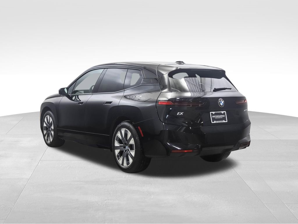 New 2026 BMW iX xDrive45 w/ Premium Package image 3