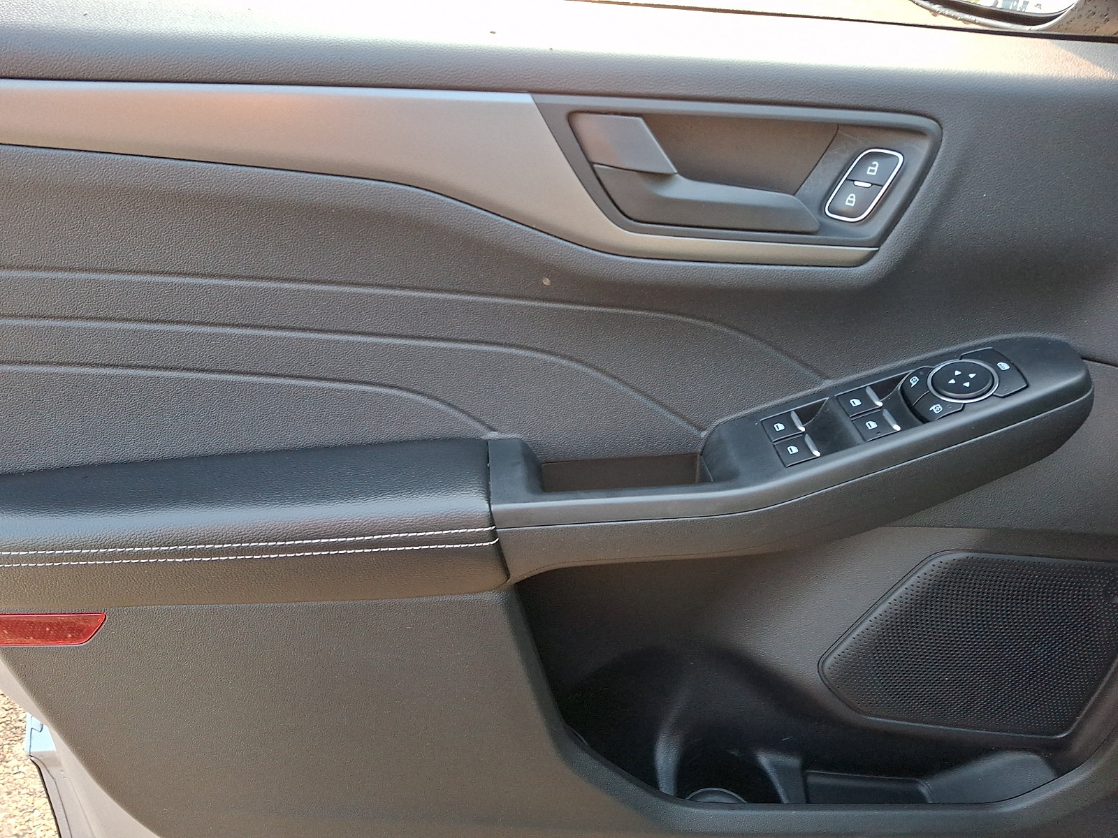 Used 2023 Ford Escape Active AWD/4WD image 13