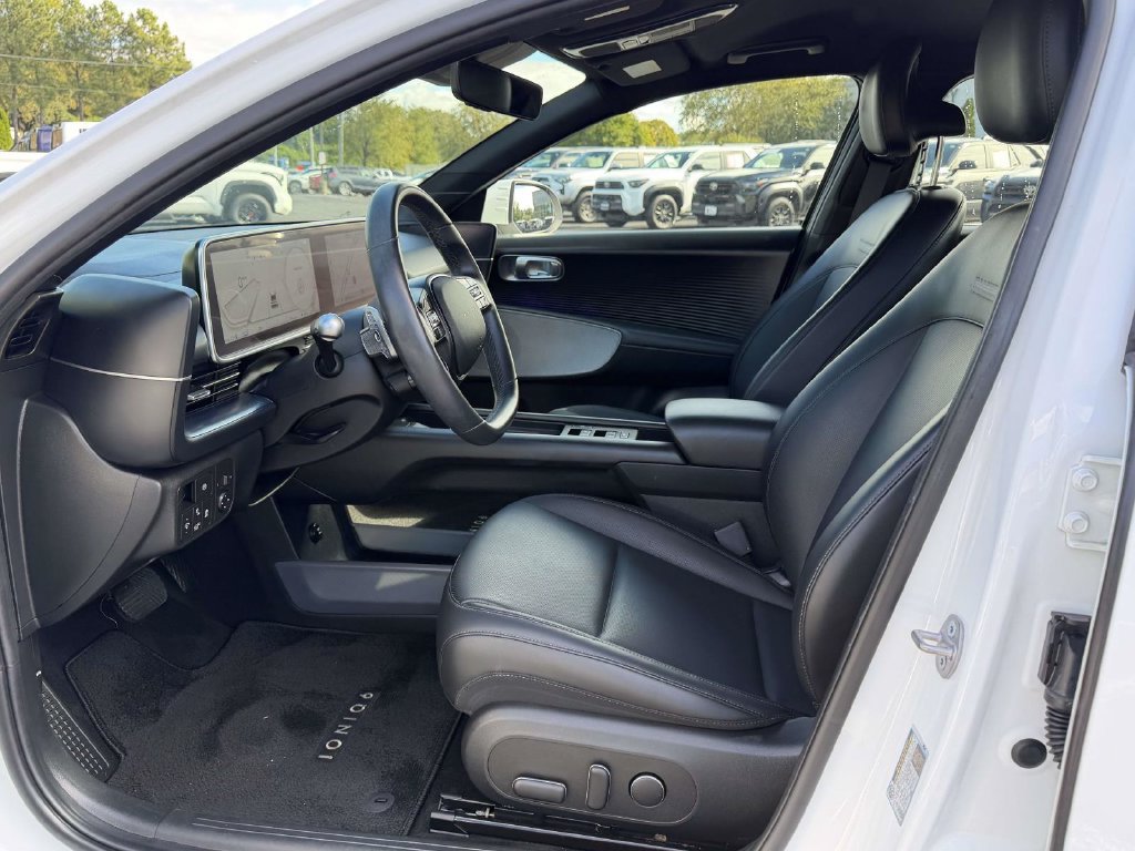 Used 2023 Hyundai Ioniq 6 SEL RWD image 17