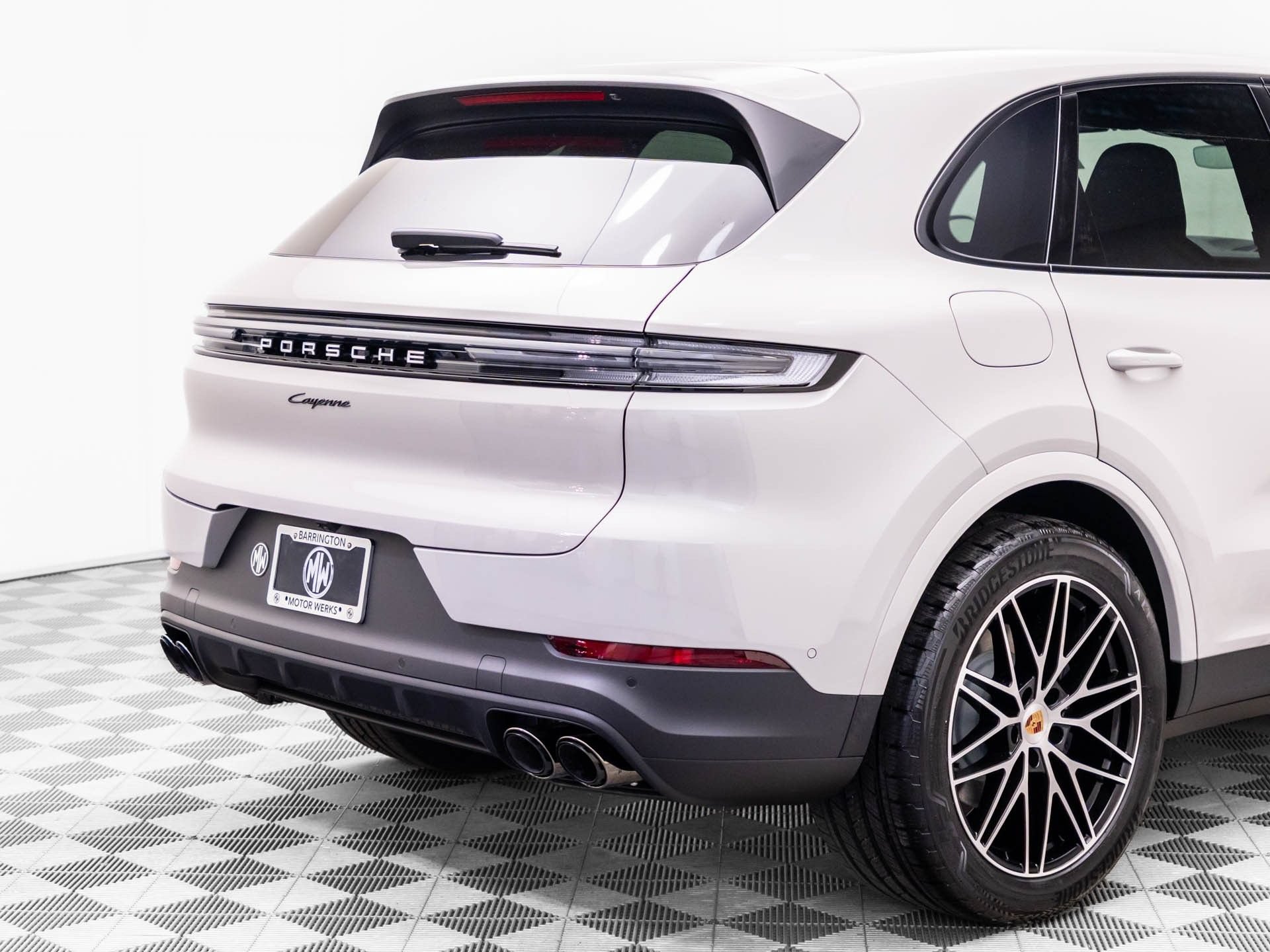 New 2026 Porsche Cayenne AWD/4WD image 36